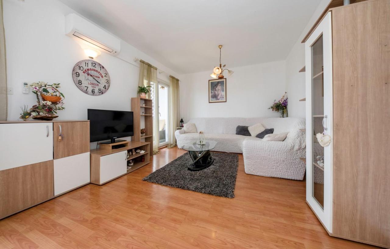 Apartment Dominik 2874 Palit Екстер'єр фото
