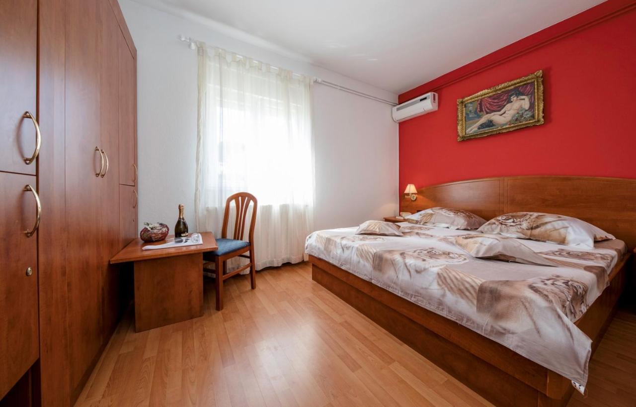 Apartment Dominik 2874 Palit Екстер'єр фото